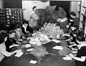 Dime: Thousands of dimes roll are received daily ?