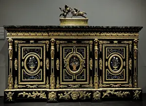 Rijksmuseum: Three-door cabinet, c. 1835-1838. Anonymous