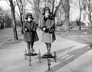 Trike: Three-Wheeler Scooters, 1910s