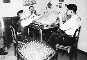 Required: Thuringian glassblowers, 1927