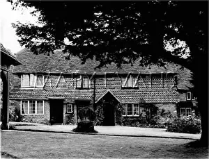 Cuckfield: TILE FRONTED COTTAGES
