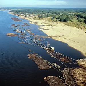 Raft: Timber rafting in Komi ASSR, 1982