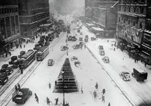 Interrupts: Times Square c. 1930