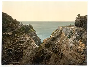 Tintagel: Tintagel, King Arthur's Castle from valley, II, Cornwall, En