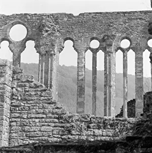 Tintern: Tintern Abbey