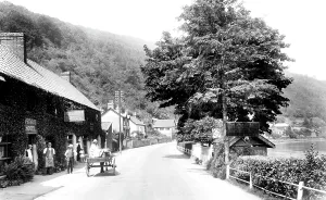Tintern: Tintern, the Village 1925