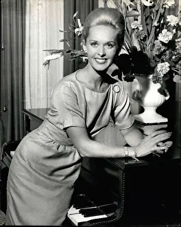 Hedren: Tippi Hedren, actress, Hitchcock's latest discovery