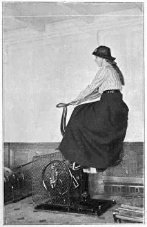 Titanic - Girl in Gym
