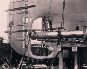 Shipwrecks: Titanic propeller shaft fitting