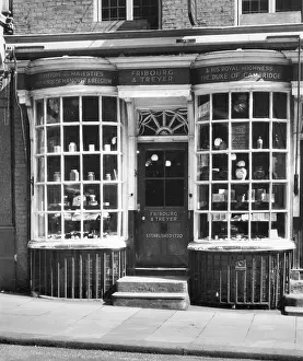Tobacconists: TOBACCONISTS SHOPFRONT