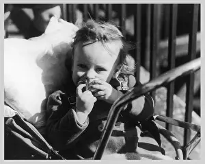 Pushchair: TODDLER IN A PUSHCHAIR