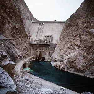 Kirghiz: Toktogul Dam, 1982