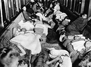 Huddled: Tokyo earthquake 1923