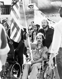 Paraplegic: Tom Cruise - Man - Actor - Celebrity
