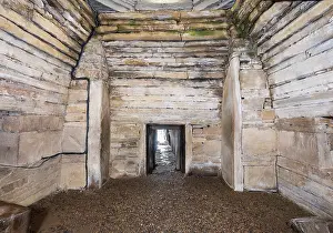 2800: Tomb, Maeshowe chambered cairn, Stenness, Mainland, Orkney