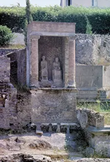 Pompei: Tomb sculptures at Pompeii