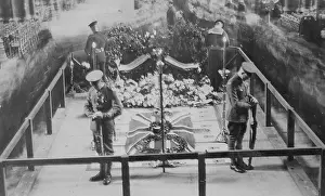 Paying: The Tomb of The Unknown Warrior