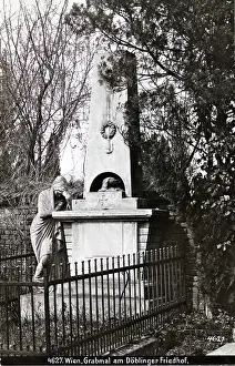 Sepulchral: Tombstone at the Old Dobling cemetery