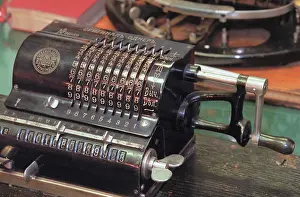 Merchants: Tonder arithmometer on display at Russian Museum