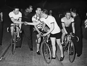 Congratulate: Toni Merkens, 1937