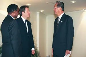 Tong: Tony Blair Greets Goh Chok
