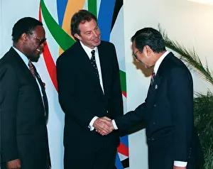 Mohamad: Tony Blair Greets Mahathir