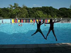 Cubicles: Tooting Bec Lido, Tooting Bec Road, Streatham, London