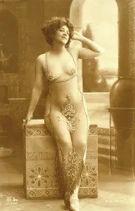 Erotica: Topless model posing in a sexy glamour pose