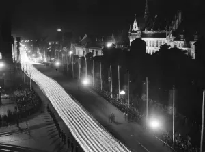 Organisations: Torchlight procession of political leaders