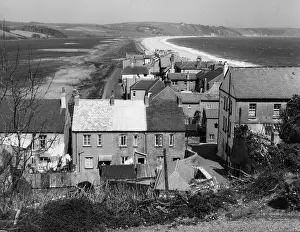 Torcross: TORCROSS & SLAPTON SANDS