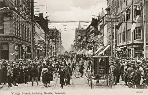 Yonge: Toronto, Canada - Yonge Street