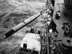 Februar: Torpedo at the British destroyer HMS
