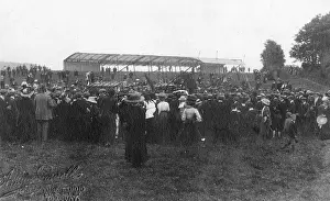 Throng: Torquay Aviation Meeting