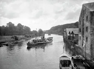 Totnes: Totnes, Steamer on the River Dart 1931