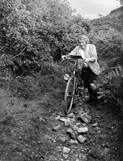 Peroxide: TOUR CYCLIST ON ROCKS!