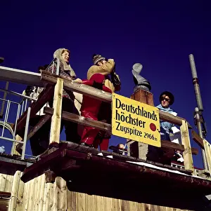 Zugspitze: Tourists
