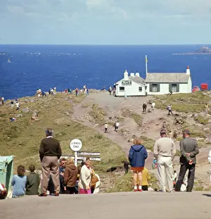 Mileage: Tourists and holidaymakers at Land's End, Cornwall