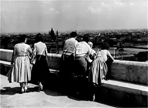 Pester: TOURISTS IN HUNGARY