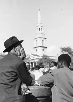 Bill Angove: TOURISTS IN LONDON