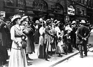 Glockenspiel: Tourists in Munich, 1910