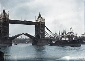 Bascule: TOWER BRIDGE 1930S