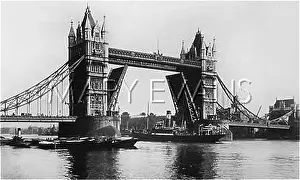 Drawbridges: TOWER BRIDGE C1930
