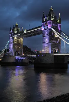 Bascule: Tower Bridge, London, England