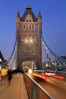 Bascule: Tower Bridge, London, UK
