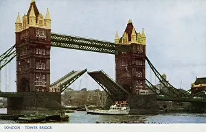 Bascule: Tower Bridge over the River Thames, London