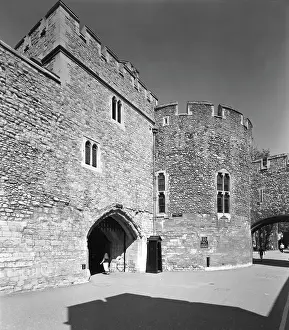 Wakefield: TOWER OF LONDON