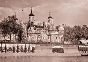 1078: Tower of London, England - built by William the Conqueror