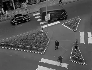 Belisha: Town centre crossing, Bromley, Kent