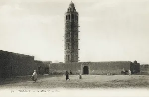 Adobe: Tozeur - Minaret of the Mosque - Tunisia