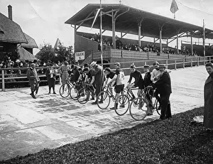 Velodrome: Track cycling in Munich, 1898